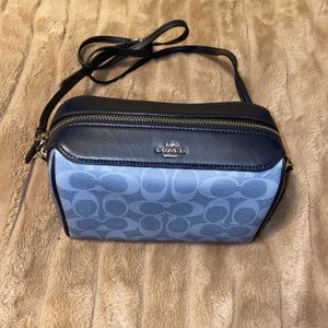 Coach Signature Canvas Crossbody